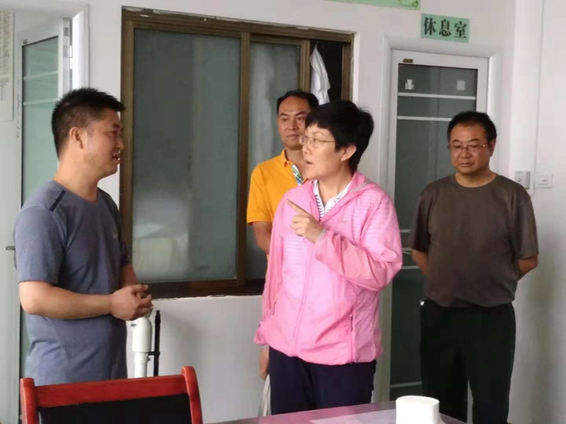 E:wulishuang兴义人安精神病医院素材领导关怀州、市残联理事长到我院考察